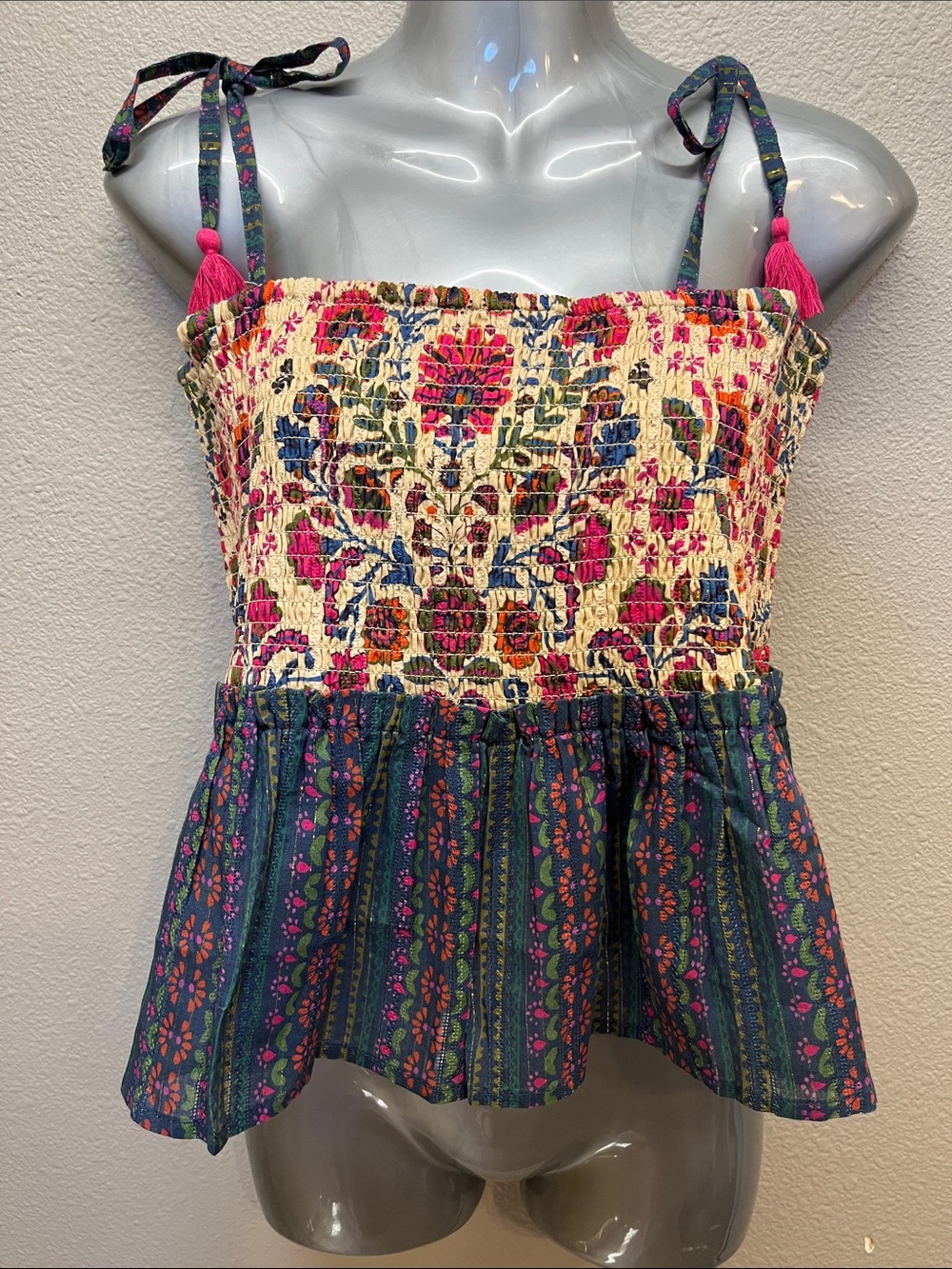 Natural life crop smock top size XL